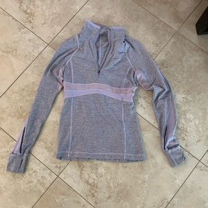 Lululemon - like new condition! Quarter zip size 6
